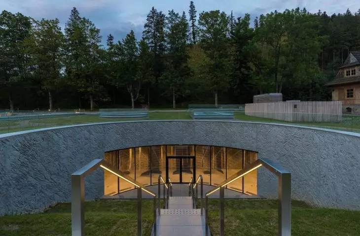 Tatra Planet Earth Archive