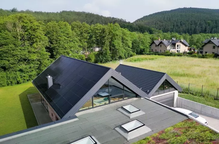 dach solarny w Rumii