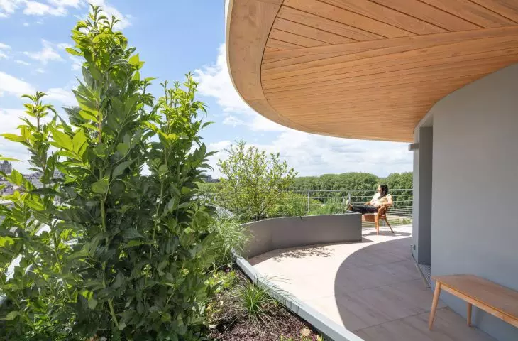 Apartamentowiec Arborescence w Angers, we Francji — widok z balkonu 