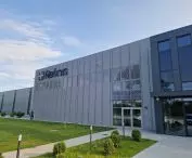 Blachy perforowane i siatki gięto-ciągnione w nowoczesnych biurowcach