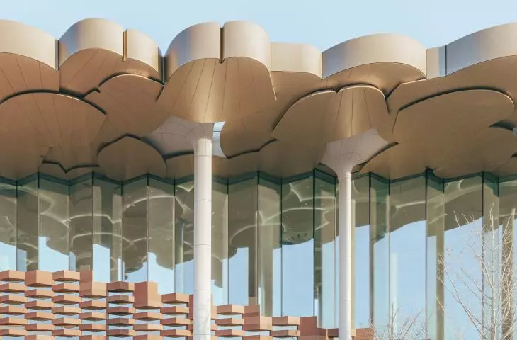 Library in Tongzhou, Beijing - columns are equipped with technology to regulate temperature