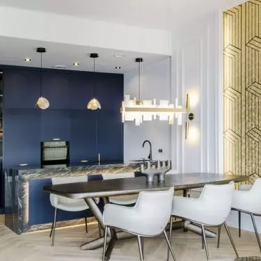 Navy blue and gold is the perfect combination for the interior for people under the sign of the lion