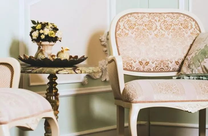 Shabby chic interior is romantic and elegant