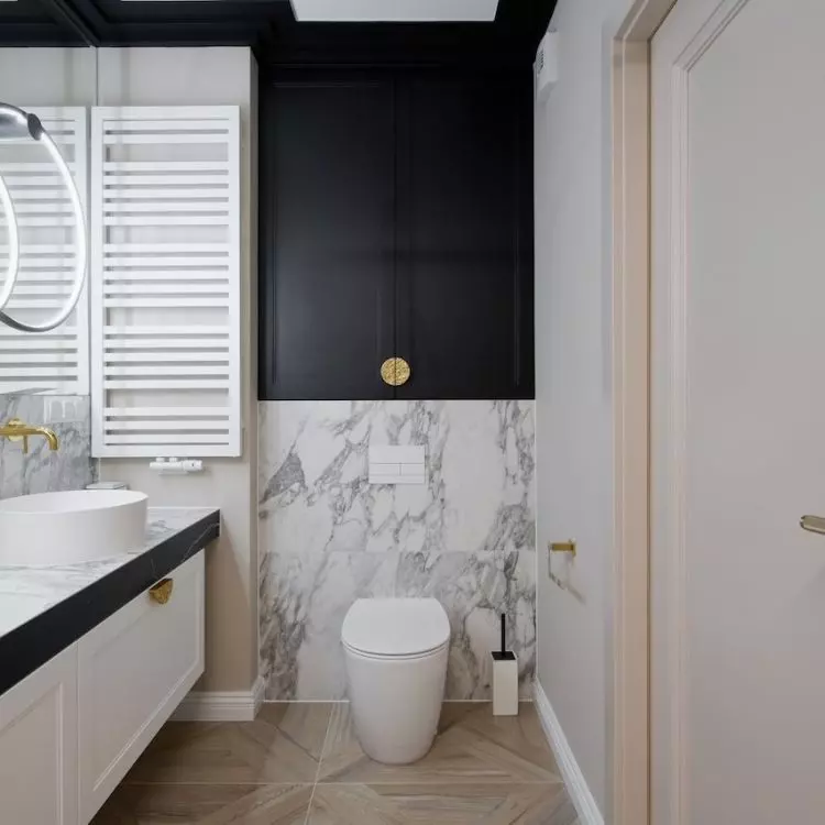 The main element of the arrangement is Italian Arabescato marble