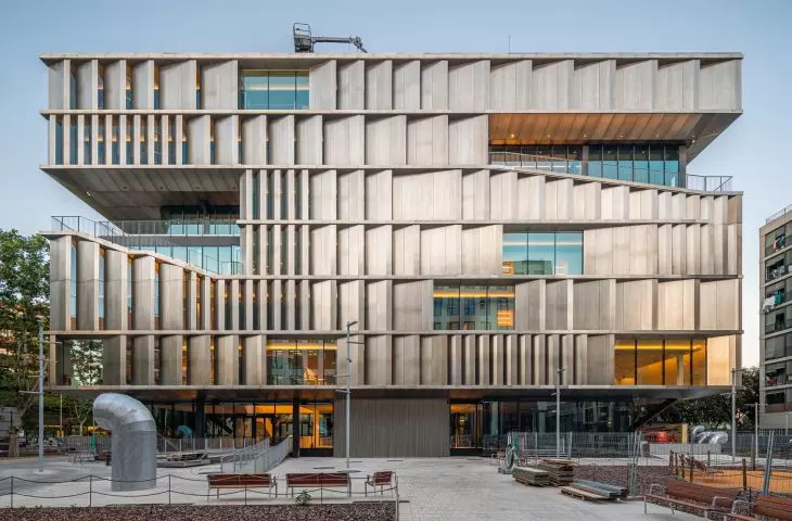 LCI Education campus in the Poblenou district of Barcelona - elevation view 