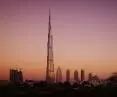 Burj Khalifa (czyt. Burdż Chalifa) w Dubaju  o wysokości 828 metrów jest najwyższa budowlą na świecie 