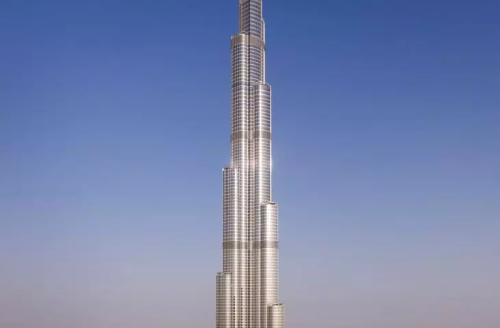 Burj Khalifa (czyt. Burdż Chalifa) w Dubaju został szczegółowo zaprojektowany już na wczesnym etapie prac nad konstrukcją