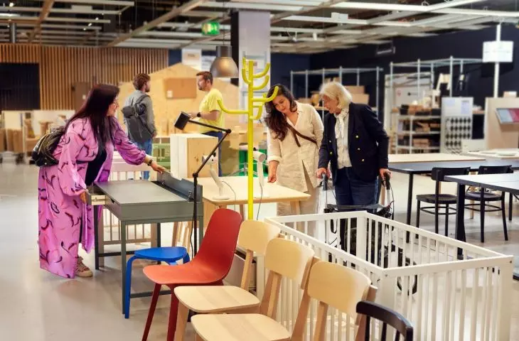 Bargains Around is a section where you can buy, among other things, end-of-collection and used IKEA assortments