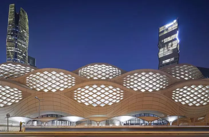 King Abdullah Financial District (KAFD) metro station in Riyadh - view of the building facade at night