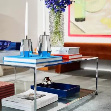 Coffee table with storage will make organization easier