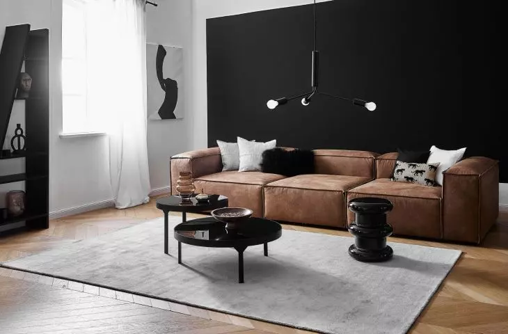 Subdued colors and simple furniture will create a minimalist but cozy atmosphere