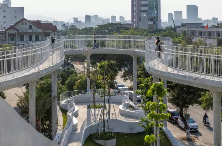 Art Exhibition Center in Son Tra, Vietnam - an outdoor park 