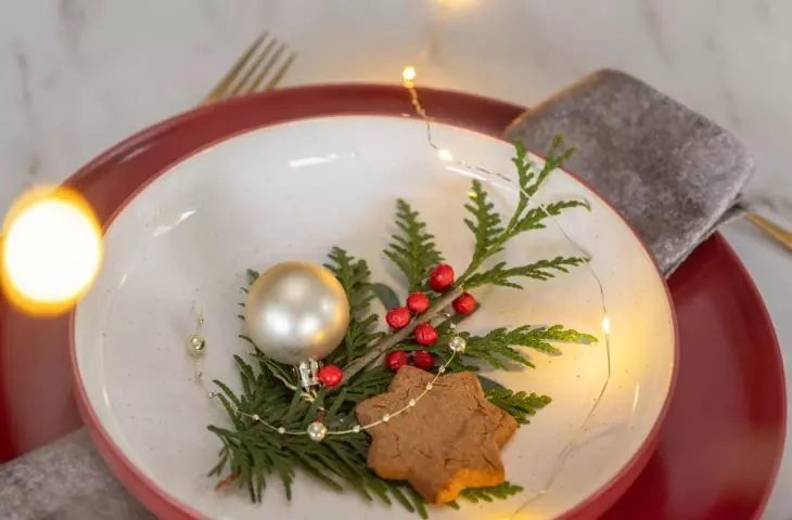Christmas decorations are kept in gold and red