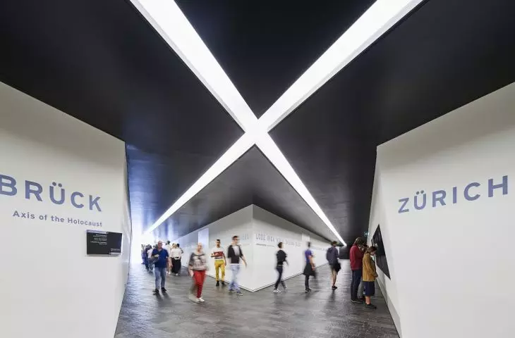 Muzeum Żydowskie w Berlinie – widok wnętrza  
