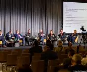 „czułą terytorializację” z perspektywy samorządów i regionów omawiali: