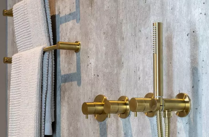 Concealed shower set in brushed PVD brass