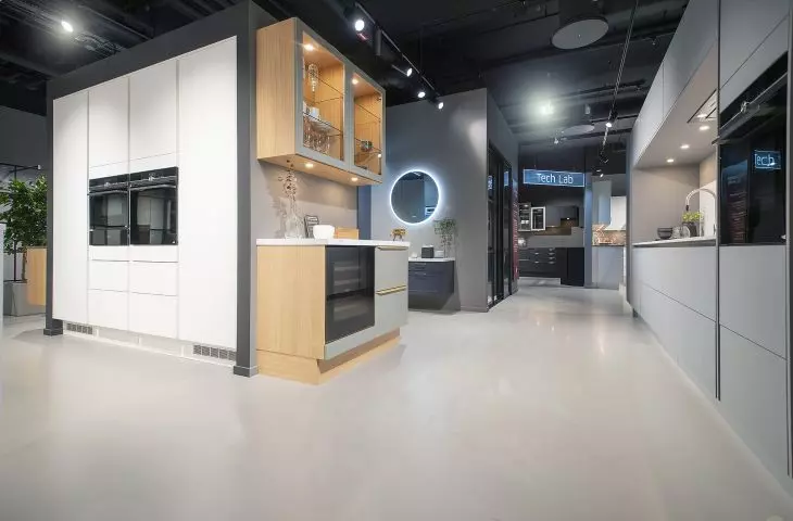 Powłoki Tikkurila Cozy Floor można barwić na dowolne kolory, co pozwala uzyskać efekt dopasowany do indywidualnych potrzeb