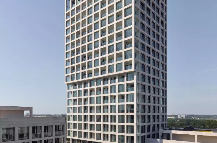 Scheldehof residential complex in Nieuw Zuid, Antwerp - the facade of the 80-meter tower takes on a form resembling an inverted staircase