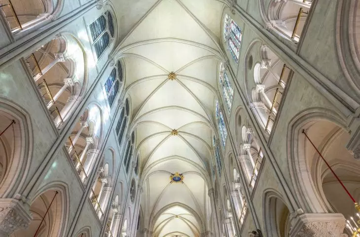 The vaulted nave of Notre-Dame Cathedral was lit by Patrick Rimoux in collaboration with Zumtobel and Thorn