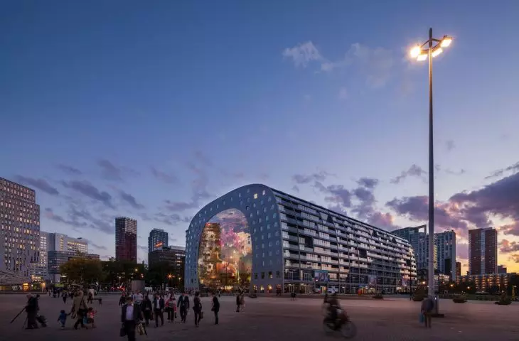 Hala Targowa (Markthal) w Rotterdamie
