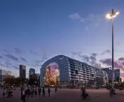 Hala Targowa (Markthal) w Rotterdamie