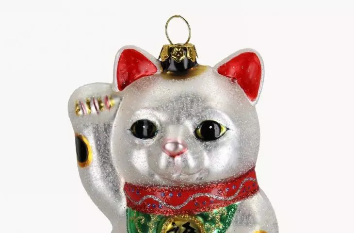 Kotek Maneki Neko jest symbolem szczęścia 