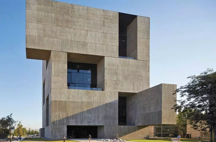 Centro de Innovación UC Anacleto Angelini, Santiago, Chile, proj.: Alejandro Aravena (ELEMENTAL), 2014