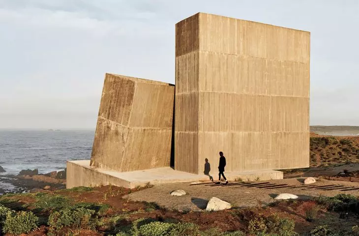 Ocho Quebradas house, Los Vilos, Chile, designed by Alejandro Aravena (ELEMENTAL), 2018