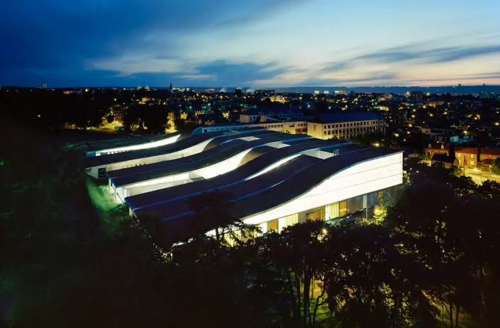 Marcel Sembat High School in Sotteville-lès-Rouen, Normandy - night view
