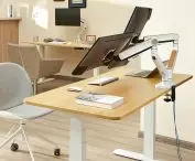 Uchwyty do monitorów