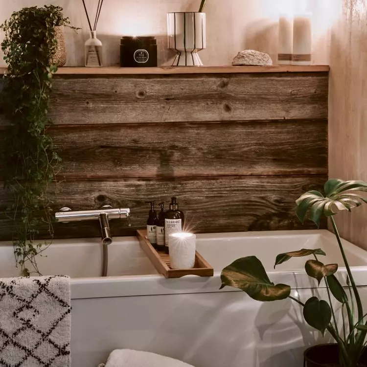 Pleasant smells and green plants will create an atmosphere conducive to relaxation
