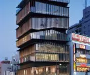 Centrum kulturalno-turystyczne w dzielnicy Asakusa w Tokio