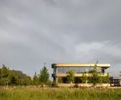 Circular and energy-neutral Omega office building in Hendrik-Ido-Ambacht, the Netherlands