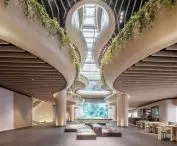 Solar Trees shopping center in Shanghai - interior view 
