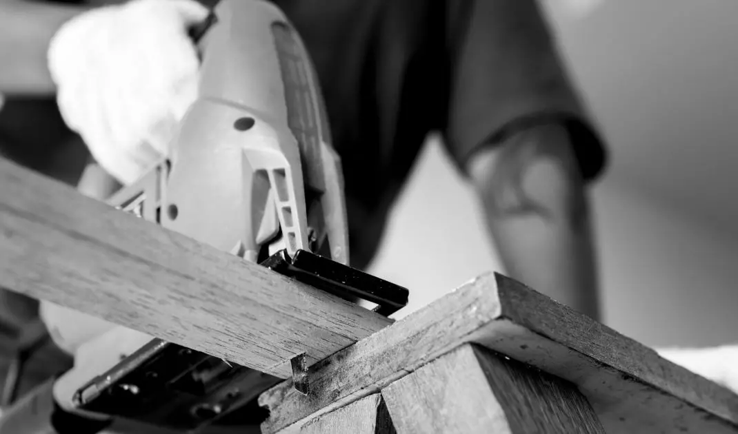 Choosing construction tools is based on safety