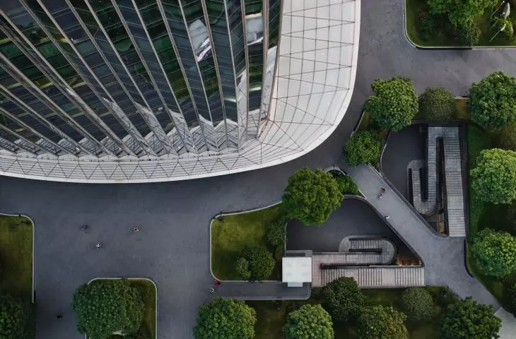 Wieżowiec Star River Headquarters w chińskim Kantonie (Guangzhou) – widok z lotu ptaka