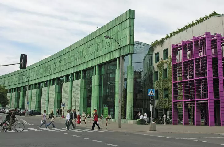 budynek Biblioteki Uniwersytetu Warszawskiego, projekt konkursowy,  proj.: Marek Budzyński, Zbigniew Badowski, 1993