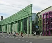 budynek Biblioteki Uniwersytetu Warszawskiego, projekt konkursowy,  proj.: Marek Budzyński, Zbigniew Badowski, 1993