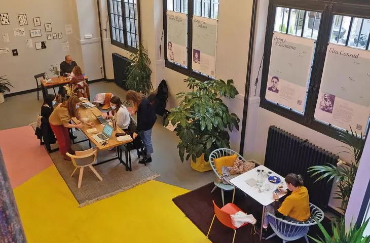 Cité Audacieuse zostało odnowione przez Anne Labroille zgodnie z zasadami architektury inkluzywnej, próbującej odpowiedzieć na potrzeby użytkowników