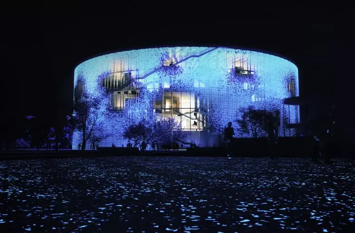 Upgrading a park after a former oil refinery plant in Hangzhou