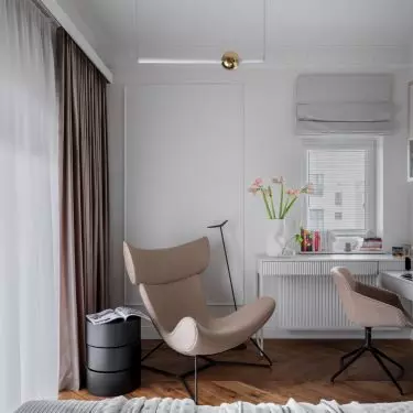 Classical stucco design draws on the style of French townhouses