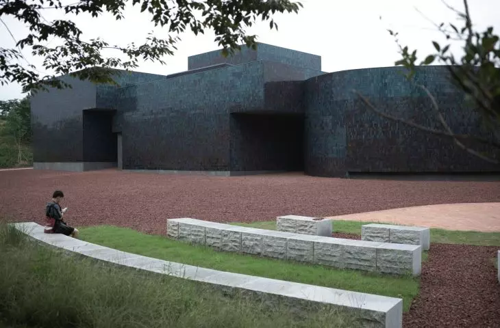 Zisha mineral springs museum in Huanglong valley (Dingshu, China)