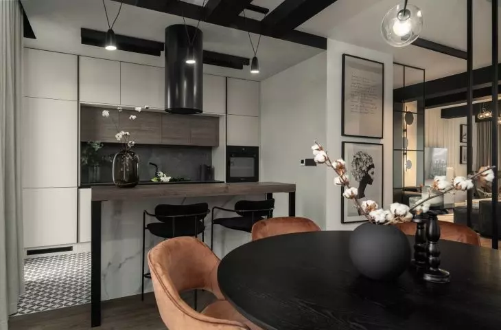 The arrangement combines loft inspiration with cozy accessories