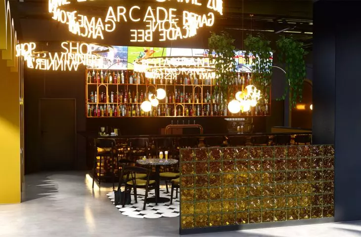 wizualizacje Centrum Rozrywki Arcade Bee w kompleksie Unity Centre w Krakowie