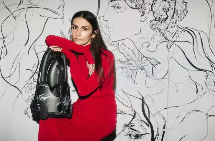 Anna Halarewicz decorated a steam generator with her work
