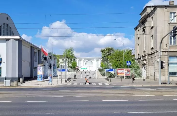 hala nr 2 MTP i Gmach Administracyjny MTP  przy ul. Głogowskiej w Poznaniu