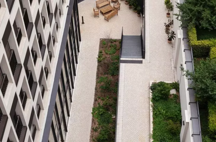 Budynek L1ve, czyli dawna siedziba główna Peugeot Citroën zlokalizowana przy Avenue de la Grande Armée w Paryżu