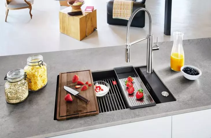 Kanon KNG granite sink.