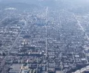 Co-workingowy kompleks „The Second Home Hollywood”, znany również jako „holLA” w Los Angeles — widok z lotu ptaka  