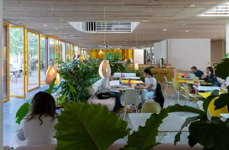 Co-working complex 